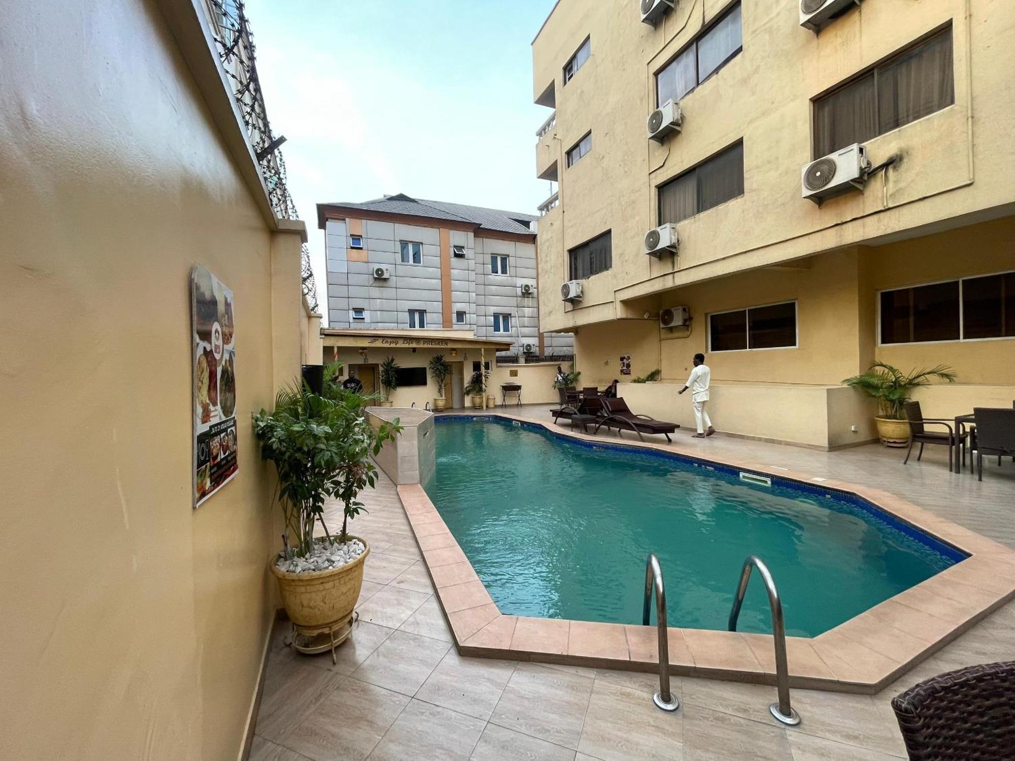 Presken Hotels @Fajodd-4 Ikeja Dış mekan fotoğraf