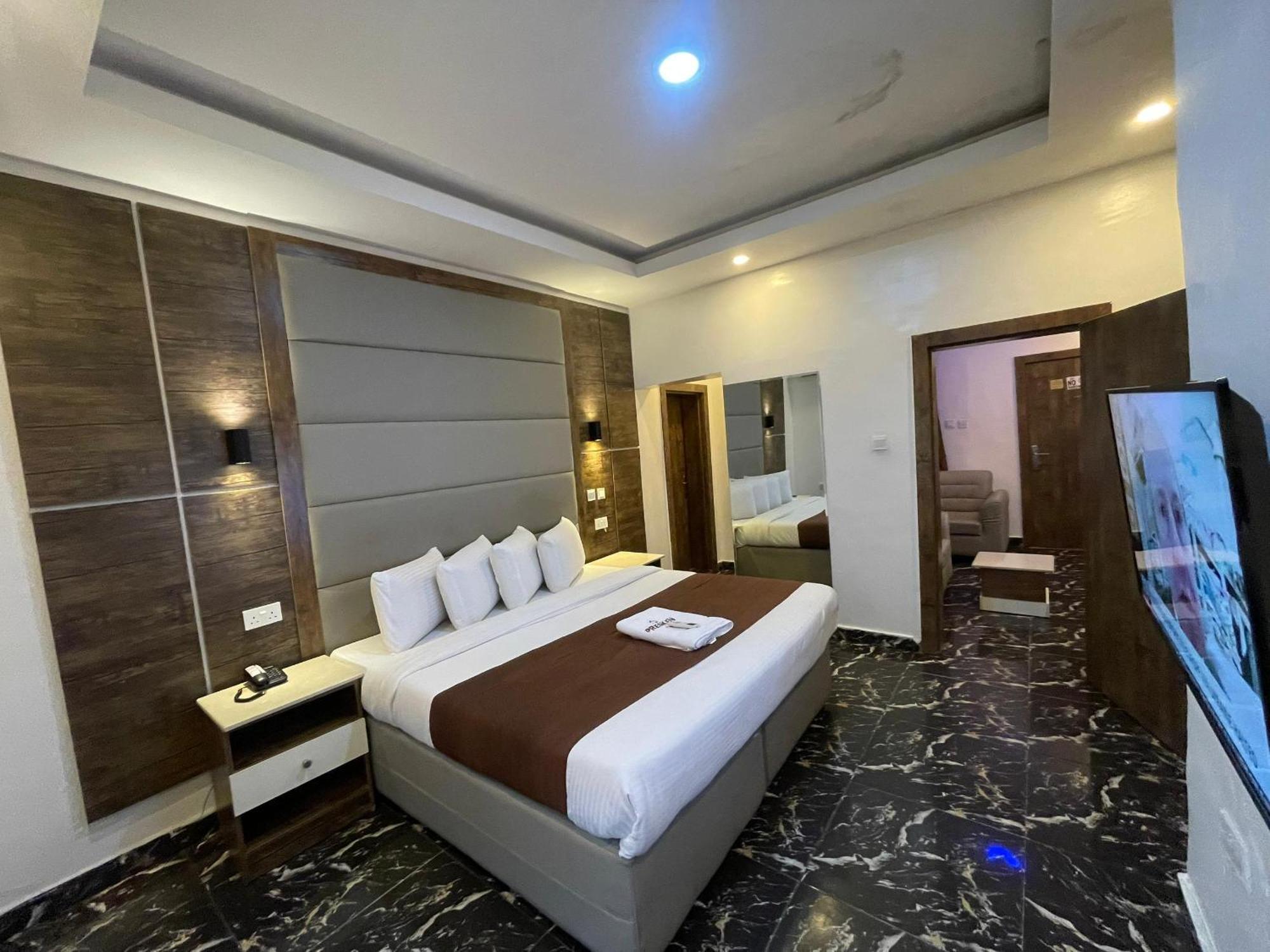 Presken Hotels @Fajodd-4 Ikeja Dış mekan fotoğraf