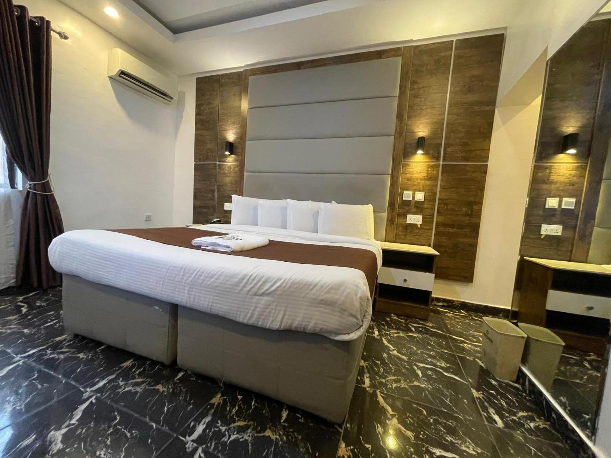 Presken Hotels @Fajodd-4 Ikeja Dış mekan fotoğraf