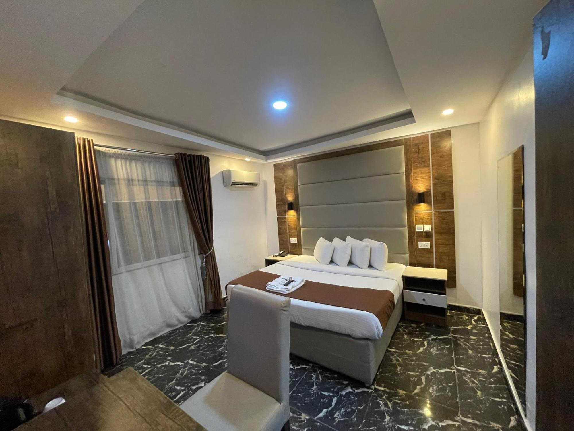 Presken Hotels @Fajodd-4 Ikeja Dış mekan fotoğraf